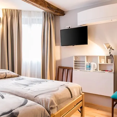 לינה וארוחת בוקר Bnb City 3*